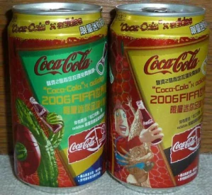 Coca Cola World Cup 2006 set from MACAU (2 cans) (35,5cl) (T/O)