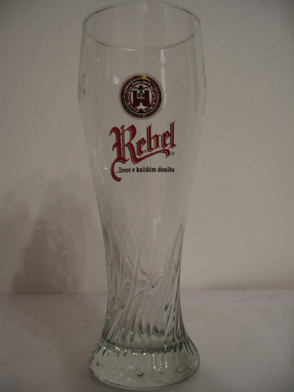 Rebel ...život v každém doušku (0,5L) Perelsee 