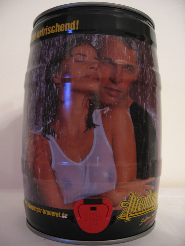 Altenburger girl and man in rain 