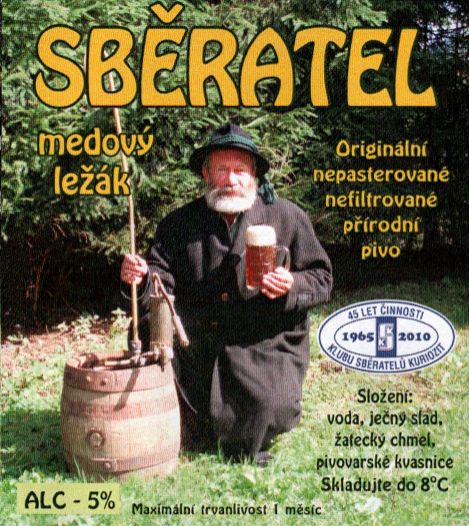 SBĚRATEL medový ležák KLUB SBĚRATELŮ KURIOZIT 45 LET ČINNOSTI (Železná Ruda) (E)