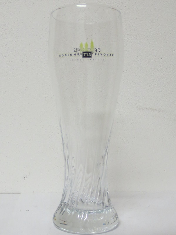 RODINNÝ PIVOVAR 713 HRADEC KRÁLOVÉ (0,5L) Perelsee
