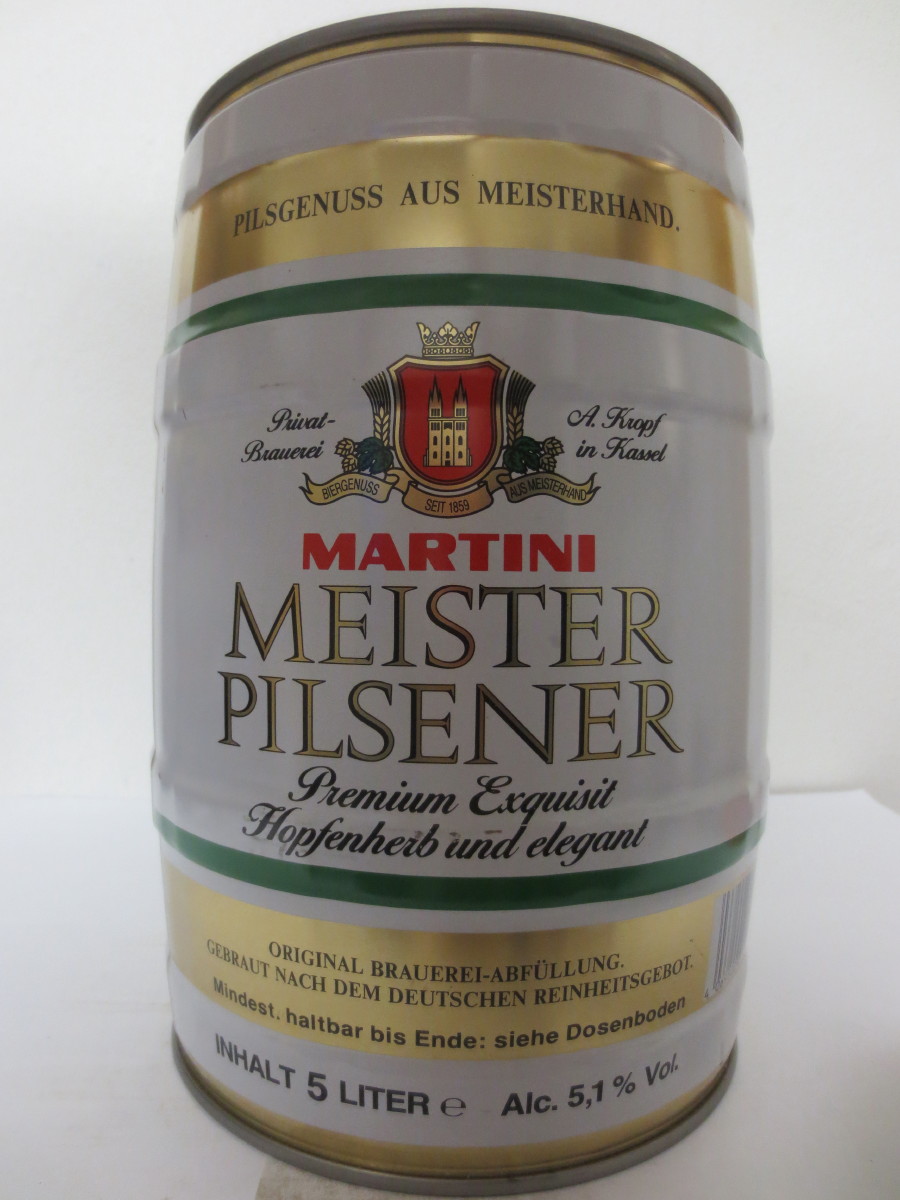 MARTINI MEISTER PILSENER Premium Exquisit Hopfenherb und elegant 