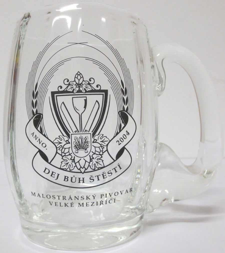 MALOSTRANSKÝ PIVOVAR VELKÉ MEZIŘÍČÍ DEJ BŮH ŠTĚSTÍ ANNO. 2004 (0,5L) krýgl černá