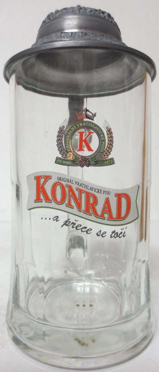 ORIGINÁLNÍ VRATISLAVICKÉ PIVO KONRAD ...a přece se točí (0,5L) s pokličkou