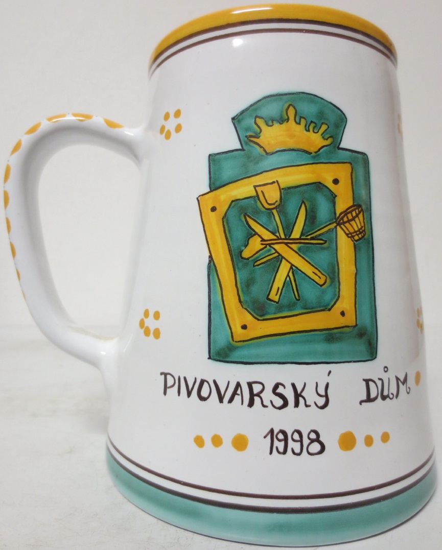 PIVOVARSKÝ DŮM 1998 PIVOVARSKÝ KLUB 2005 (0,5L) keramický korbel