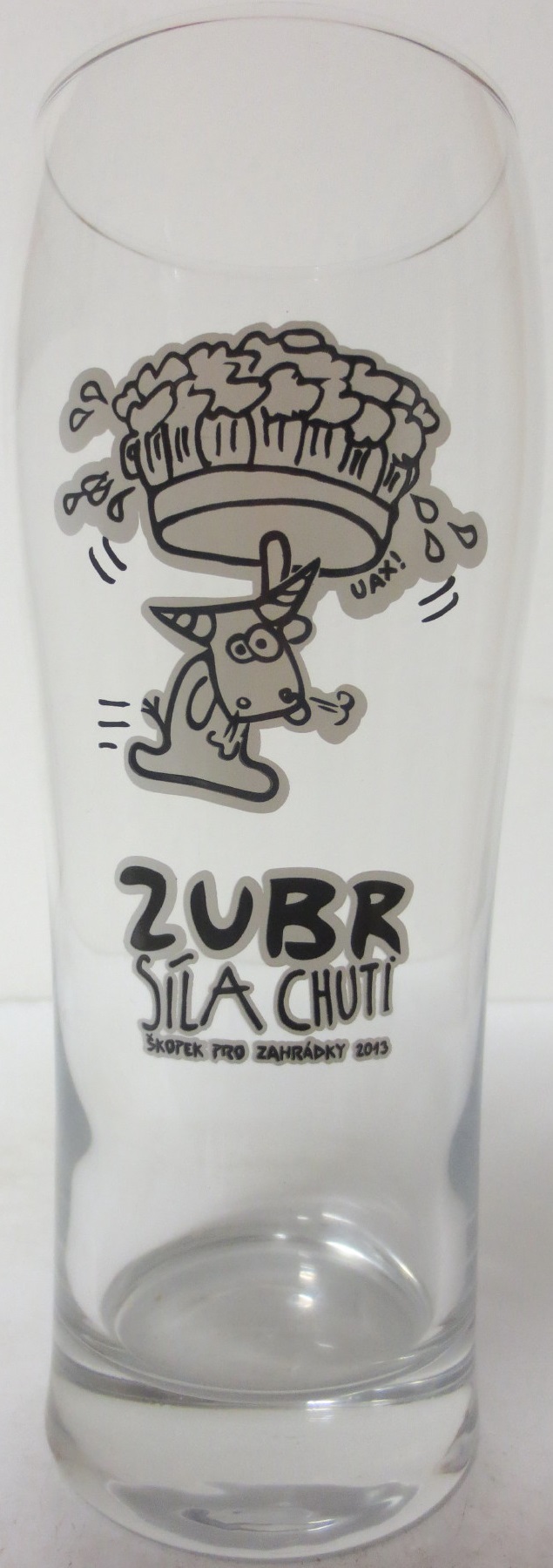 ZUBR SÍLA CHUTI ŠKOPEK PRO ZAHRÁDKY 2013 (0,5L) Grazer 