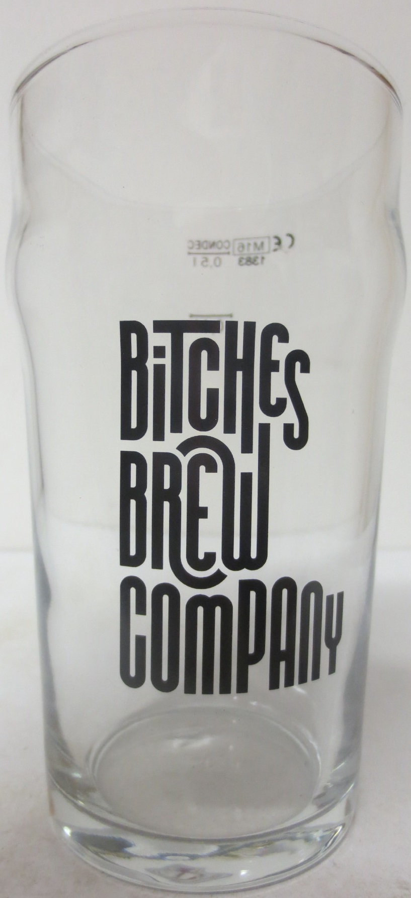 BITCHES BREW COMPANY (0,5L) Pasabahce