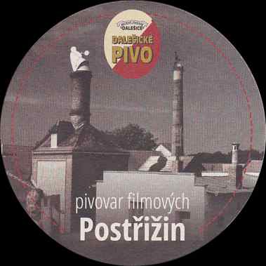 DALEŠICKÉ PIVO pivovar filmových Postřižin www.pivovar-dalesice.cz (budova s okny) (PTMP-K-ab)