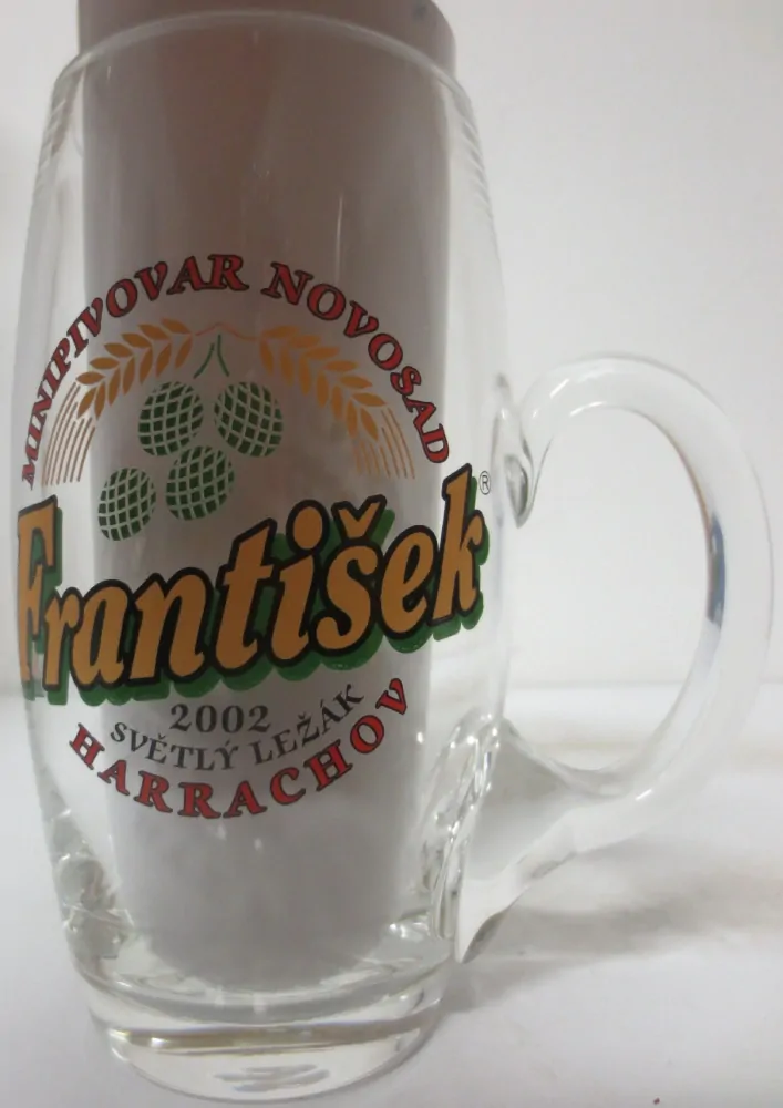 MINIPIVOVAR NOVOSAD František 2002 SVĚTLÝ LEŽÁK HARRACHOV pivo roku 2011 a 2012 (0,5L) krýgl 