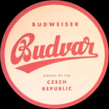 BUDWEISER Budvar OWNED BY THE CZECH REPUBLIC Greetings FROM THE REPUBLIC OF BEER (červený) (PTEX-K-ab) 
