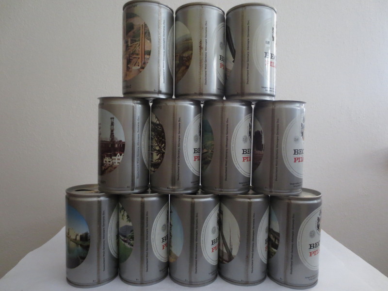 BERKWER BECKER PILSNER CS set (33cl) (8 T/O, 4 withouth top)