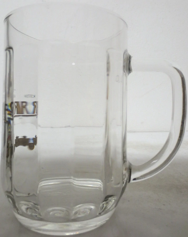 KRÁLOVSKÝ PIVOVAR KRUŠOVICE Založeno 1581 (0,5L) Praha