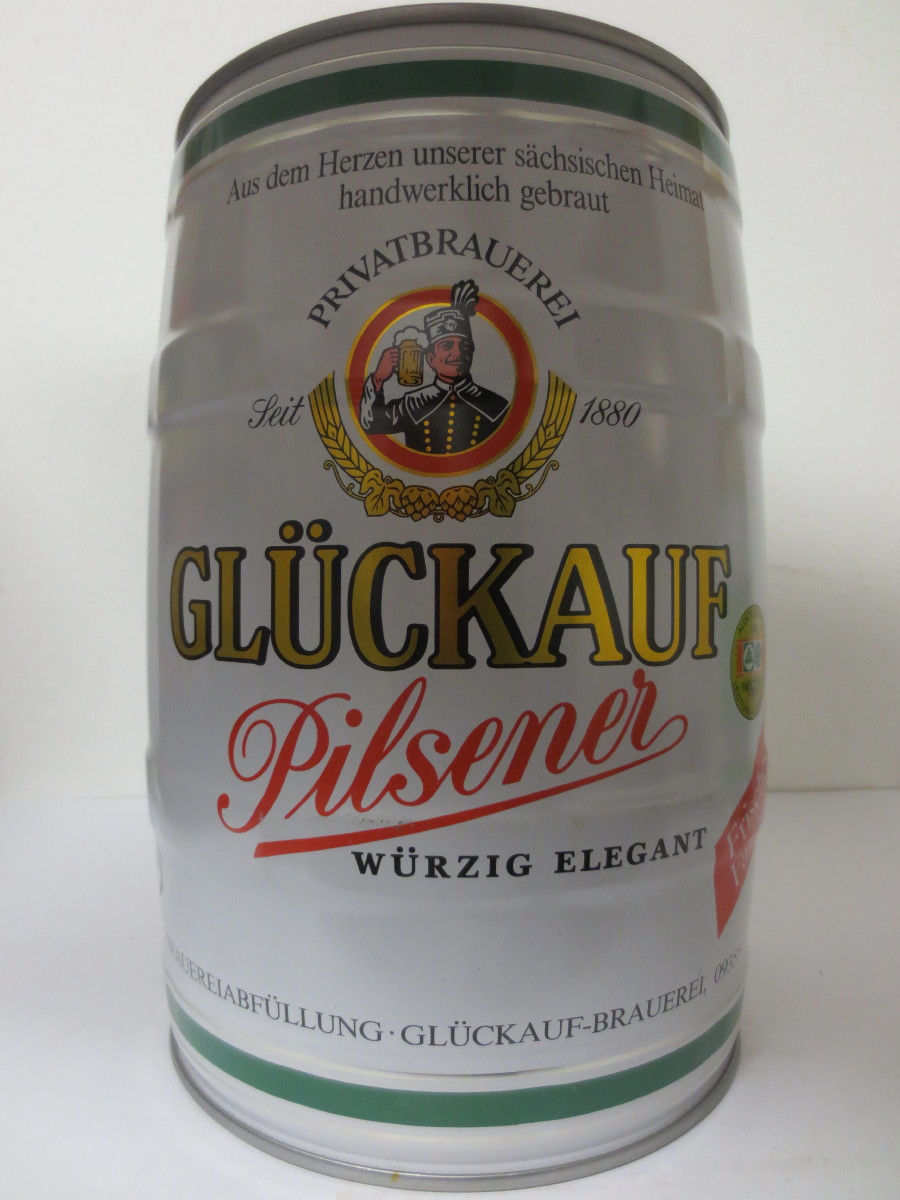 GLÜCKAUF Pilsener WÜRZIG ELEGANT 