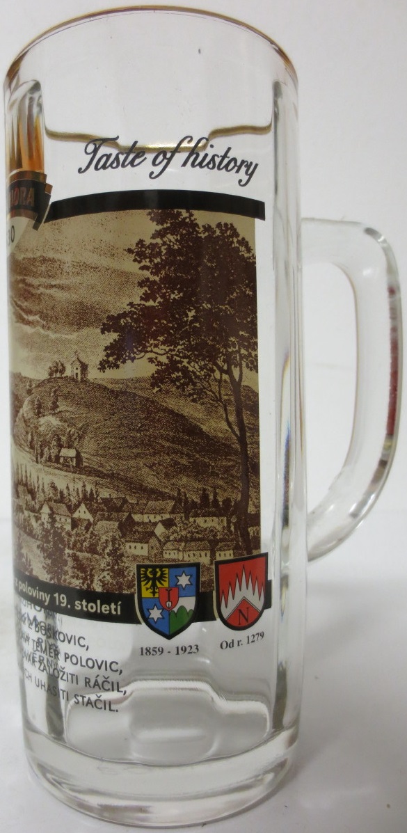 ČERNÁ HORA 1530 Chuť historie Taste of history (0,5L) Moldau