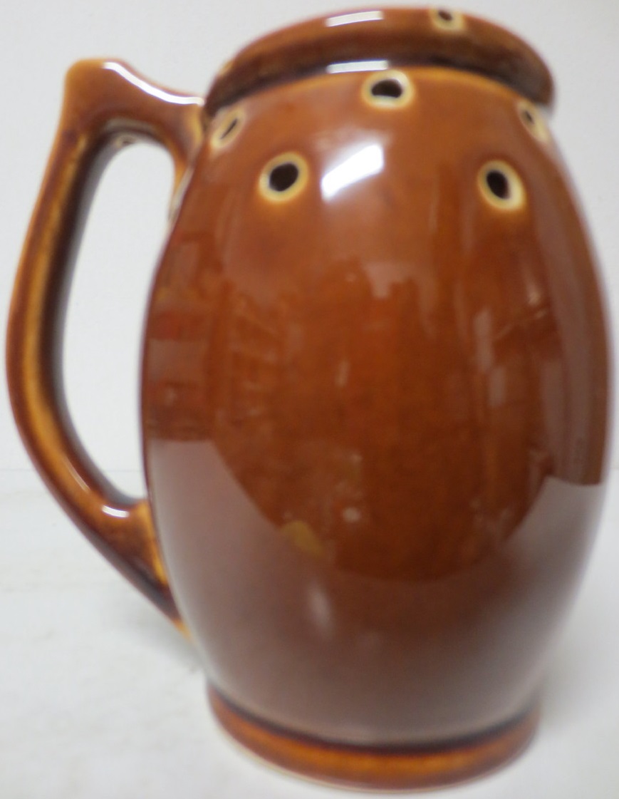 Plzeňský Prazdroj (0,5L) keramický korbel děrovaný