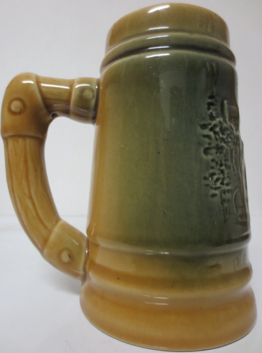 Kermický korbel na pivo PETRŮV ZDAR (0,5L)