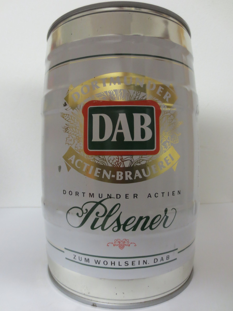 DAB DORTMUNDER ACTIEN Pilsener ZUM WOHLSEIN. DAB