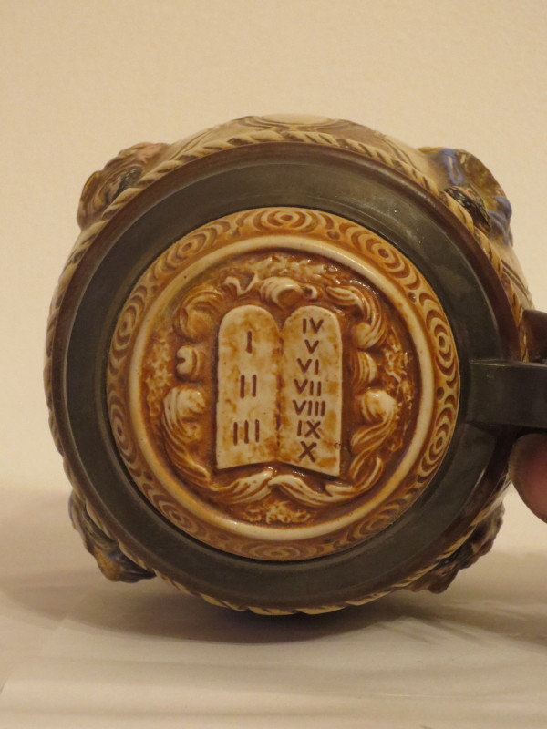 Keramický korbel na pivo s pokličkou (0,5L) 