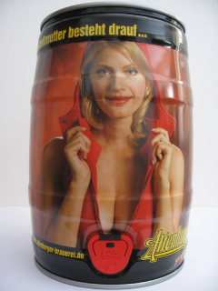 Altenburger girl in hood 